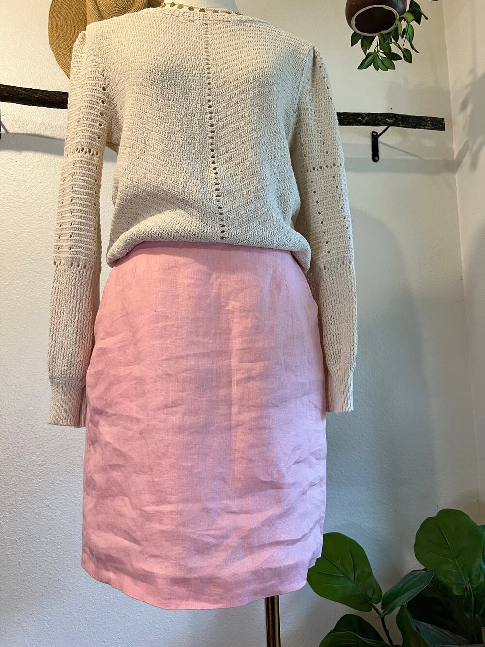 Pink 100% linen Mini Skirt with Pockets Size 10 JG Hook